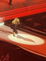 Sabrina Carpenter / Griff on Oct 24, 2024 [746-small]