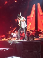 Guns N' Roses / Lenny Kravitz on Jul 20, 2016 [356-small]