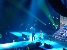 Def Leppard on Apr 26, 2015 [725-small]