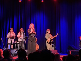 Pomplamoose / Wendlo on Jun 26, 2026 [070-small]