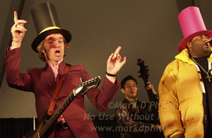 Dan Zanes And Friends on Oct 12, 2002 [214-small]