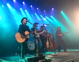The Dirty River Boys / Micky & The Motorcars on Dec 19, 2015 [241-small]