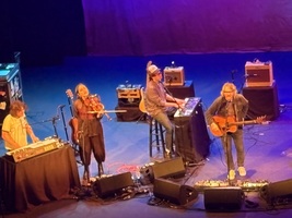 Jeff Tweedy / Macie Stewart on Nov 12, 2025 [809-small]