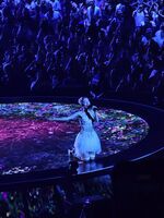 Ariana Grande on Jun 27, 2026 [097-small]