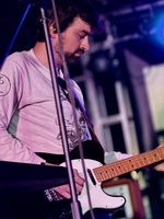 Junior Dad / Excuses Excuses / Parachute Thieves / ALX COOPER on Jun 11, 2026 [989-small]