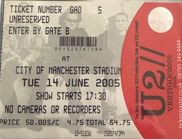 U2 on Jun 14, 2005 [621-small]