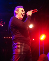 tags: Peter Murphy, West Hollywood, California, United States, Troubadour - Peter Murphy / Michael Shapiro on Jun 29, 2011 [634-small]