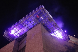 View from the mob of 8,000 fans below, X Japan on Jan 9, 2010 [044-small]