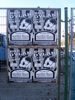 Bob Dylan on Nov 8, 2005 [079-small]