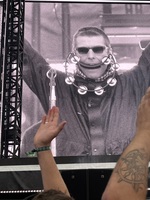Oasis / Richard Ashcroft / Cast on Jul 19, 2025 [352-small]