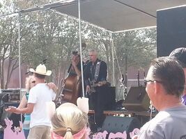 Dale Watson on Oct 25, 2013 [397-small]