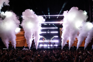 Loud Luxury / Frank Walker / Kelland / Sadboi / Anders / Bryce Vine on Jul 1, 2026 [017-small]
