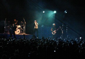 AFI ~ Adam Carson, Hunter Burgan, Davey Havok & Jade Puget, tags: AFI, Coussoulis Arena, Cal State San Bernardino - AFI / Deadboy & the Elephantmen / Viva Hate on Mar 3, 2007 [127-small]