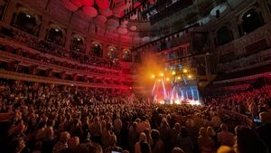 10CC / Andy Park on Jul 1, 2026 [686-small]