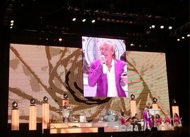 Rod Stewart on Feb 22, 2012 [960-small]