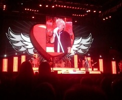 Rod Stewart on Feb 22, 2012 [970-small]