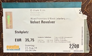 Velvet Revolver on Aug 22, 2004 [987-small]