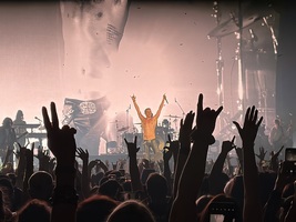 YUNGBLUD / The Warning on Jun 6, 2026 [728-small]