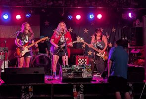 Cult Radio / Dirty Holly / Bloom after fall on Jul 4, 2026 [895-small]