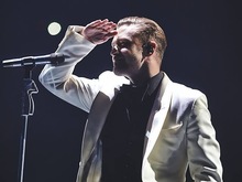 Justin Timberlake on Feb 9, 2014 [753-small]