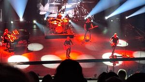 tags: Bryan Adams, Las Vegas, Nevada, United States, Encore Theater at the Wynn - Bryan Adams on Nov 12, 2021 [158-small]