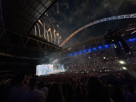 Harry Styles / Shania Twain on Jun 26, 2026 [262-small]