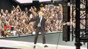 Harry Styles / Shania Twain / LIL C on Jul 4, 2026 [435-small]