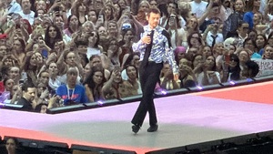Harry Styles / Shania Twain / LIL C on Jul 4, 2026 [438-small]