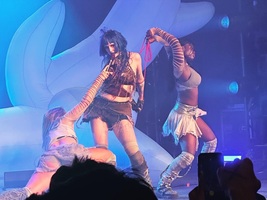 Ashnikko / Tommy Genesis on Oct 11, 2023 [845-small]