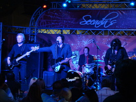 The Romantics on Mar 15, 2014 [935-small]