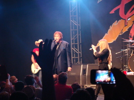 Eddie Money / Bobby Kimball / Chicago 6 Feat. Dan Hampton, Otis Wilson & Steve McMichael on Mar 29, 2014 [978-small]