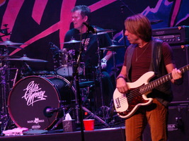 Eddie Money / Bobby Kimball / Chicago 6 Feat. Dan Hampton, Otis Wilson & Steve McMichael on Mar 29, 2014 [981-small]