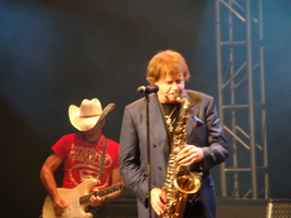 Eddie Money / Bobby Kimball / Chicago 6 Feat. Dan Hampton, Otis Wilson & Steve McMichael on Mar 29, 2014 [998-small]