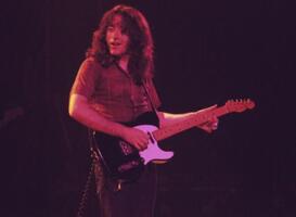 Deep Purple / Nazareth / Rory Gallagher on Feb 3, 1976 [768-small]