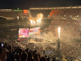 Usher / Chris Brown / Mario / Eric Bellinger on Jul 7, 2026 [796-small]