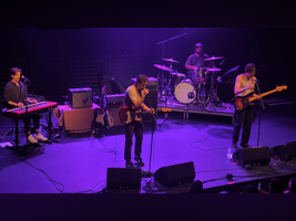 tags: Houndmouth - Houndmouth / Elias Hix on Jun 6, 2025 [321-small]