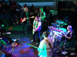 Foghat on Nov 22, 2014 [001-small]