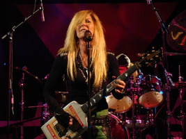 Lita Ford / Jack Russell's Great White on Apr 3, 2015 [828-small]