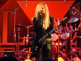 Lita Ford / Jack Russell's Great White on Apr 3, 2015 [831-small]