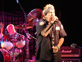 Lita Ford / Jack Russell's Great White on Apr 3, 2015 [839-small]