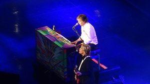 Paul McCartney on Jul 7, 2017 [360-small]