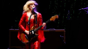 Deap Vally on Aug 8, 2017 [374-small]