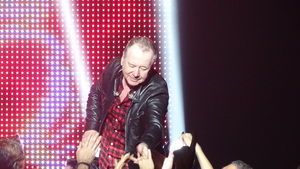 Simple Minds on Nov 8, 2018 [582-small]
