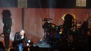 Simple Minds on Nov 8, 2018 [587-small]