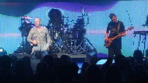 Simple Minds on Nov 8, 2018 [589-small]