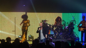 Simple Minds on Nov 8, 2018 [590-small]