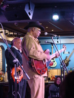 Linsey Alexander on Mar 20, 2015 [341-small]