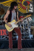 Kix on Jul 13, 2019 [991-small]