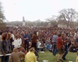 John Denver, Peter, Paul, and Mary on Apr 24, 1971 [310-small]