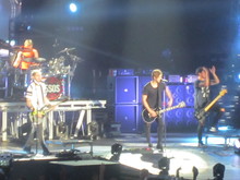 5 Seconds of Summer / Hey Violet / Roy English on Aug 30, 2016 [894-small]